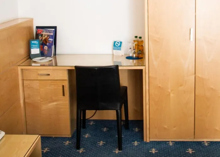 Hotel-restaurant Steuermann Otel Karlsruhe