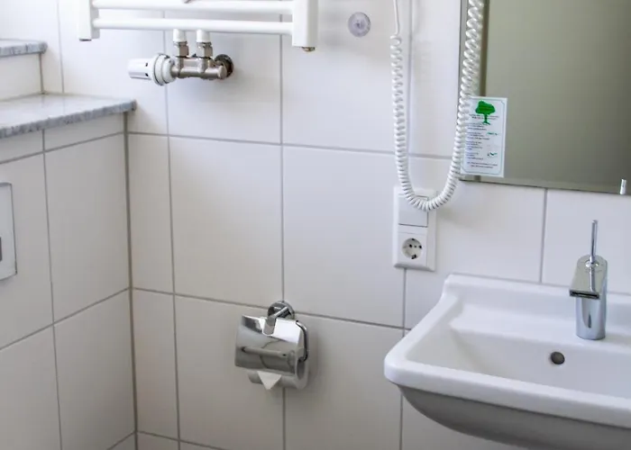 فندق Hotel-restaurant Steuermann كارلسروه